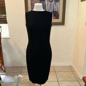 St. John Collection Elegant Black Santana Knit Sleeveless Dress Size 4